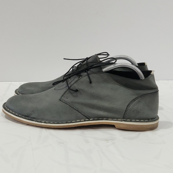 Barney’s New York Men\'s Gray Leather Low Chukka Boots Size 11 Made in Italy main image 9